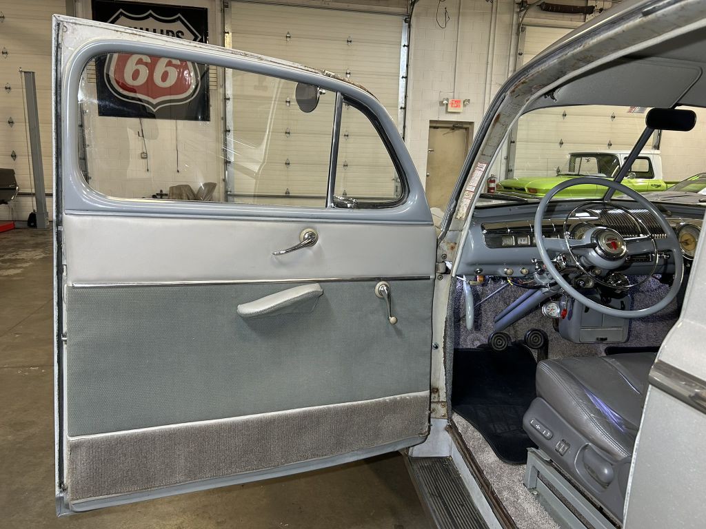 1947 Ford Deluxe Image 27