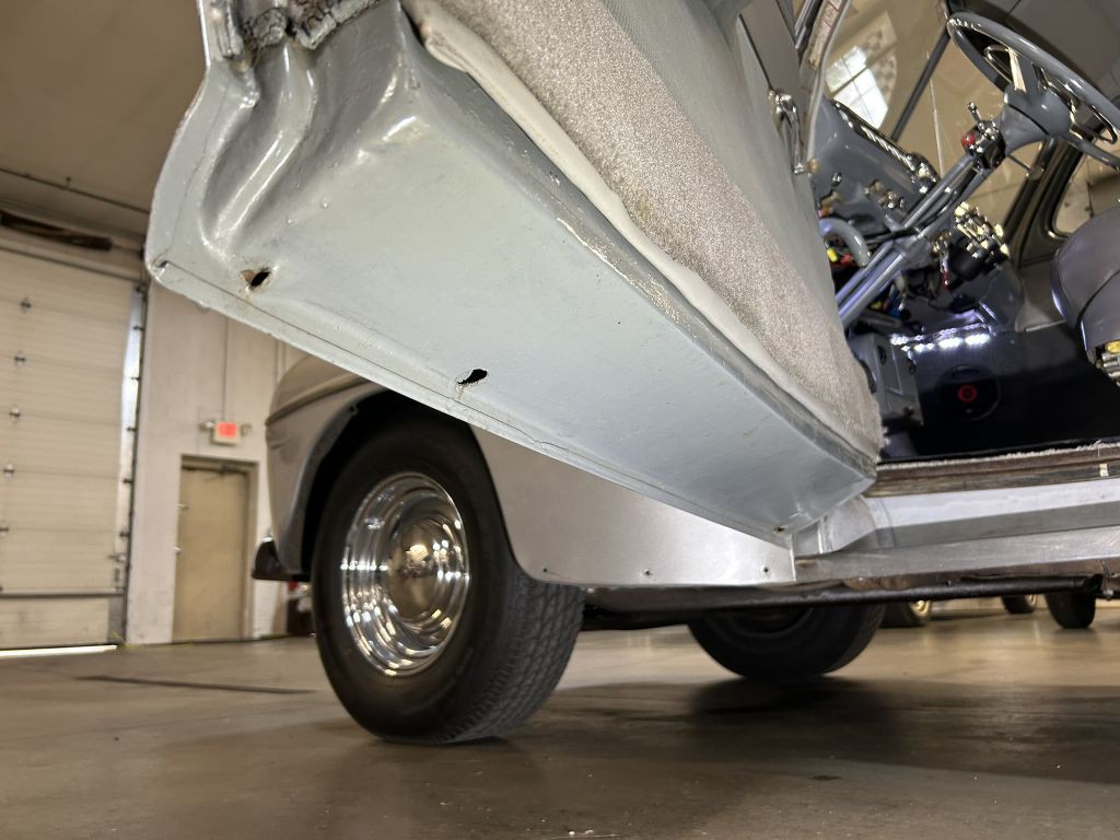 1947 Ford Deluxe Image 28