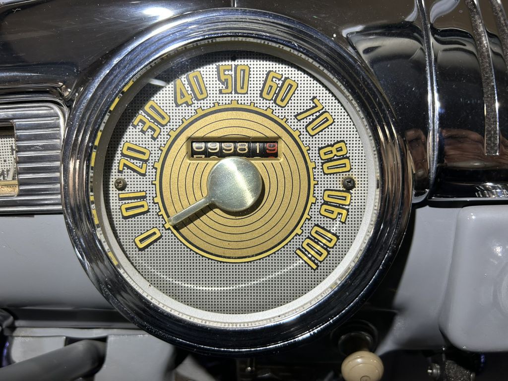 1947 Ford Deluxe Image 42