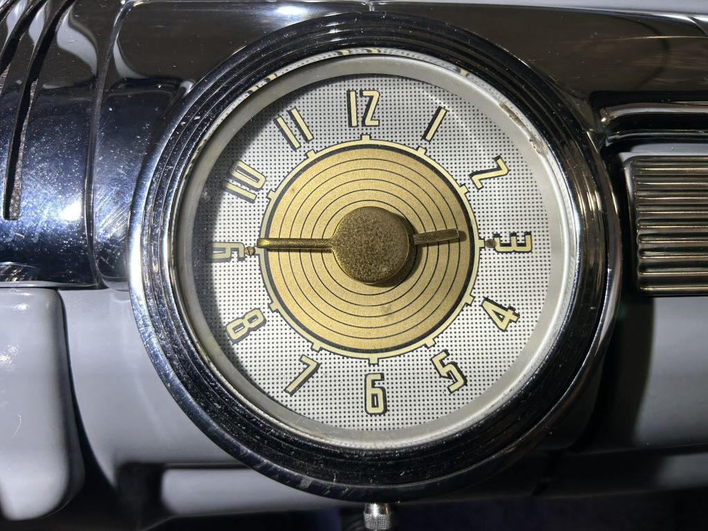1947 Ford Deluxe Image 43
