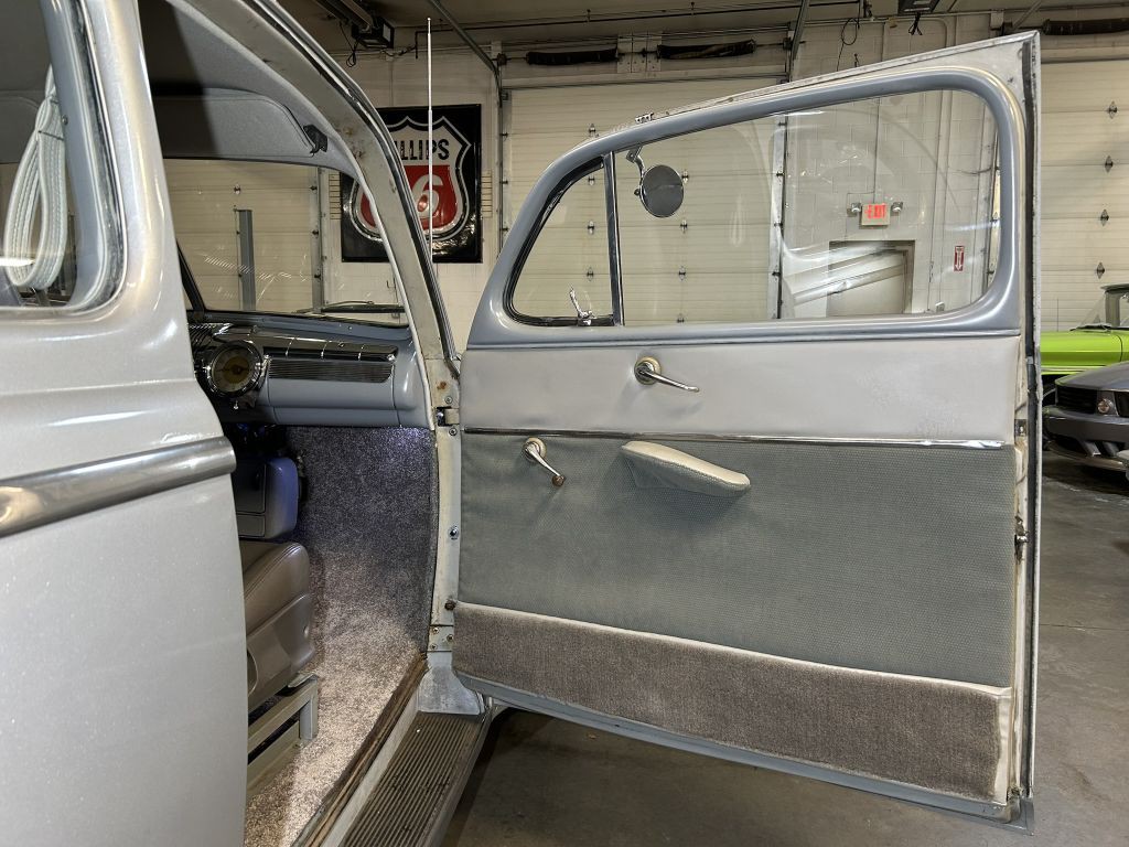 1947 Ford Deluxe Image 64