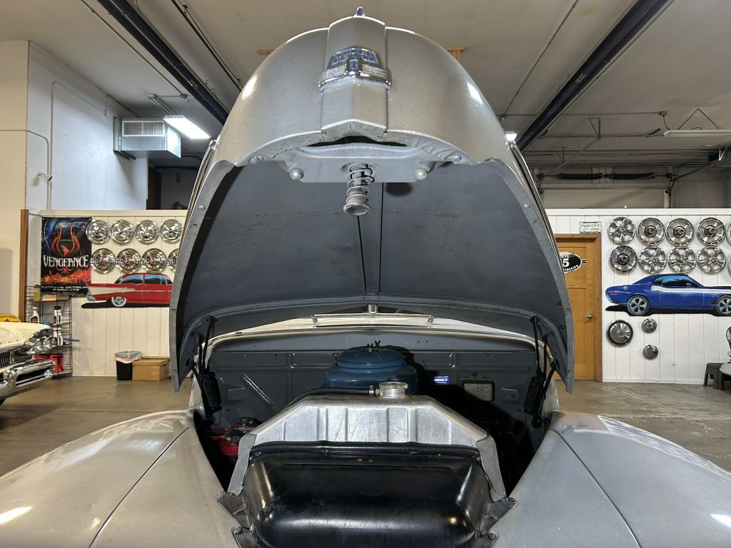 1947 Ford Deluxe Image 65