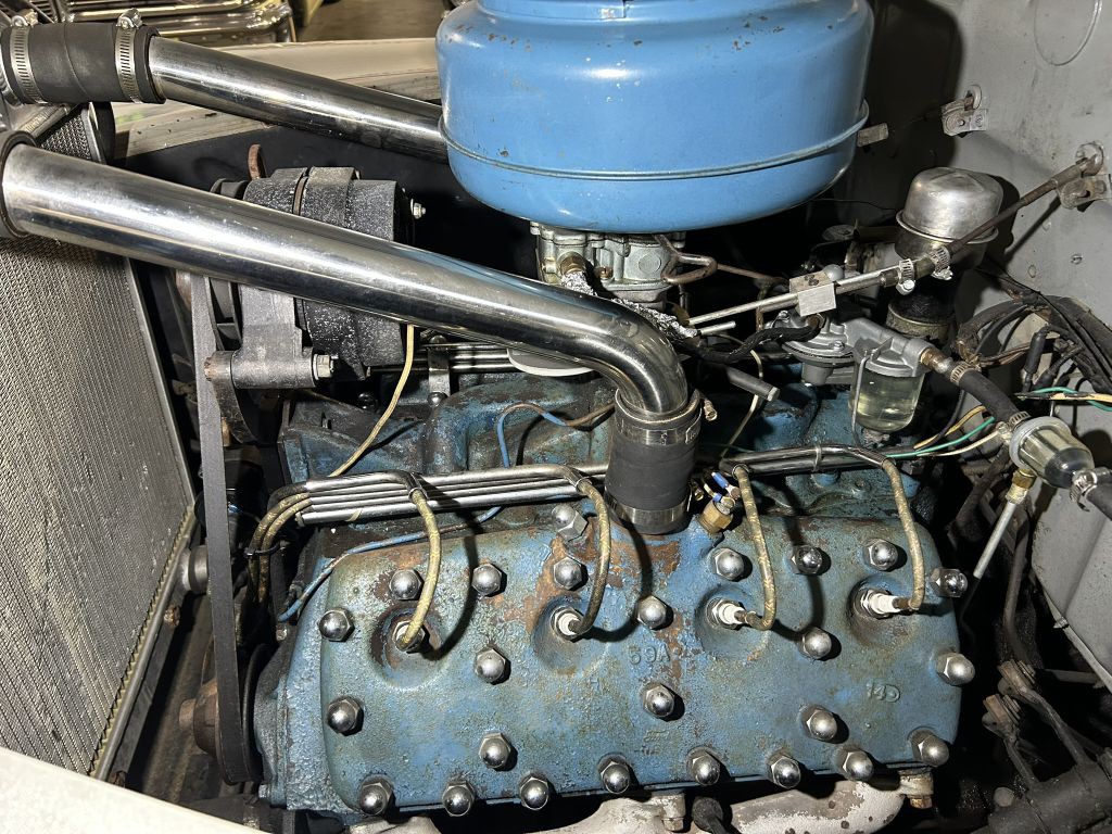 1947 Ford Deluxe Image 68