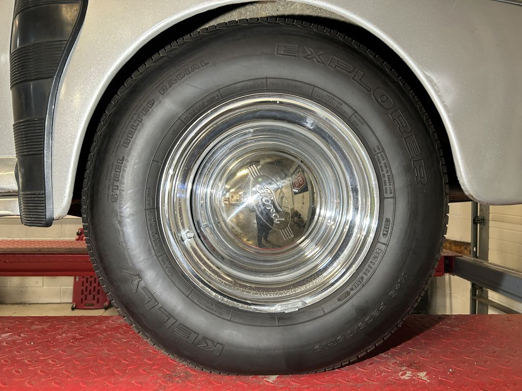 1947 Ford Deluxe Image 82