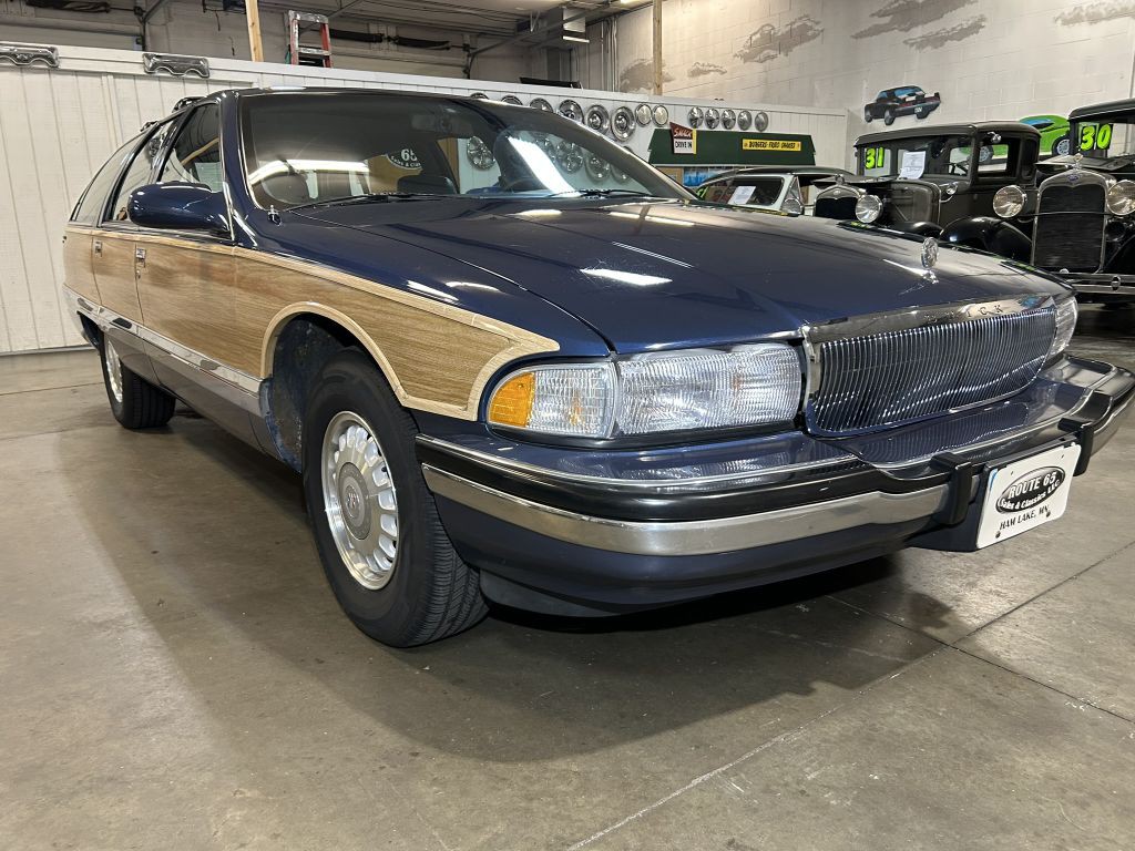 1996 Buick Roadmaster Image 3
