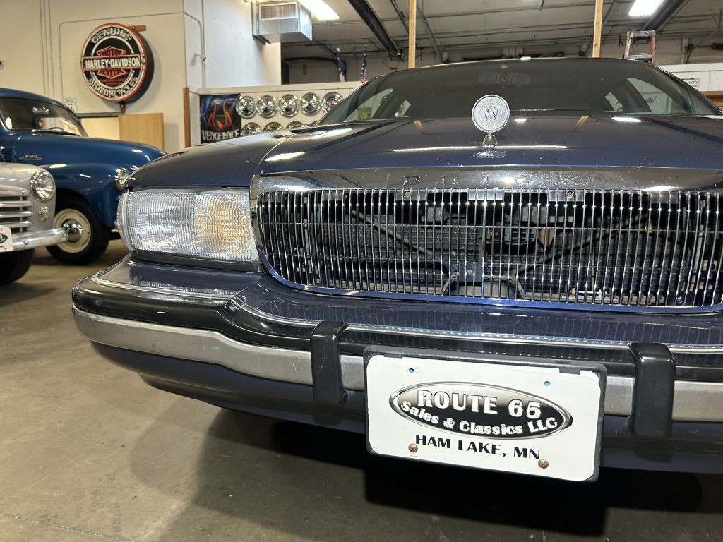 1996 Buick Roadmaster Image 11