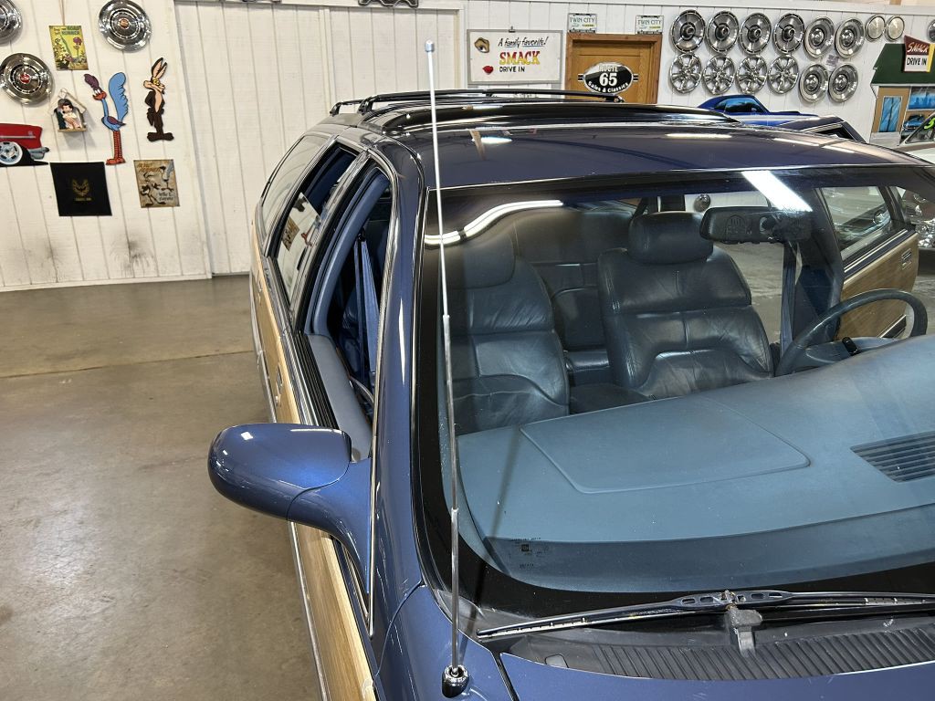 1996 Buick Roadmaster Image 17