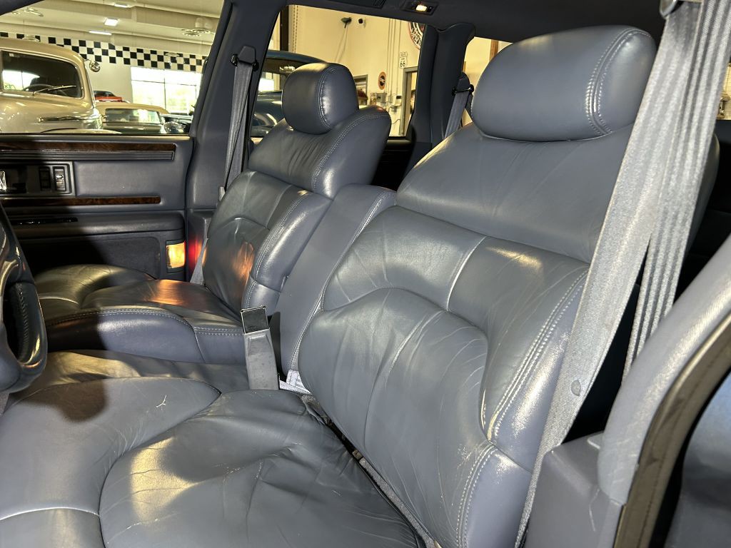 1996 Buick Roadmaster Image 32