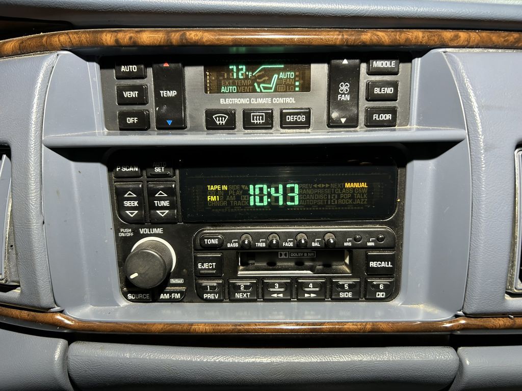 1996 Buick Roadmaster Image 40