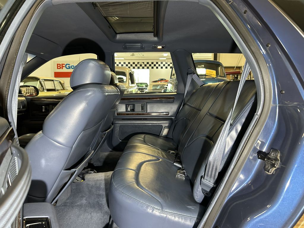 1996 Buick Roadmaster Image 70