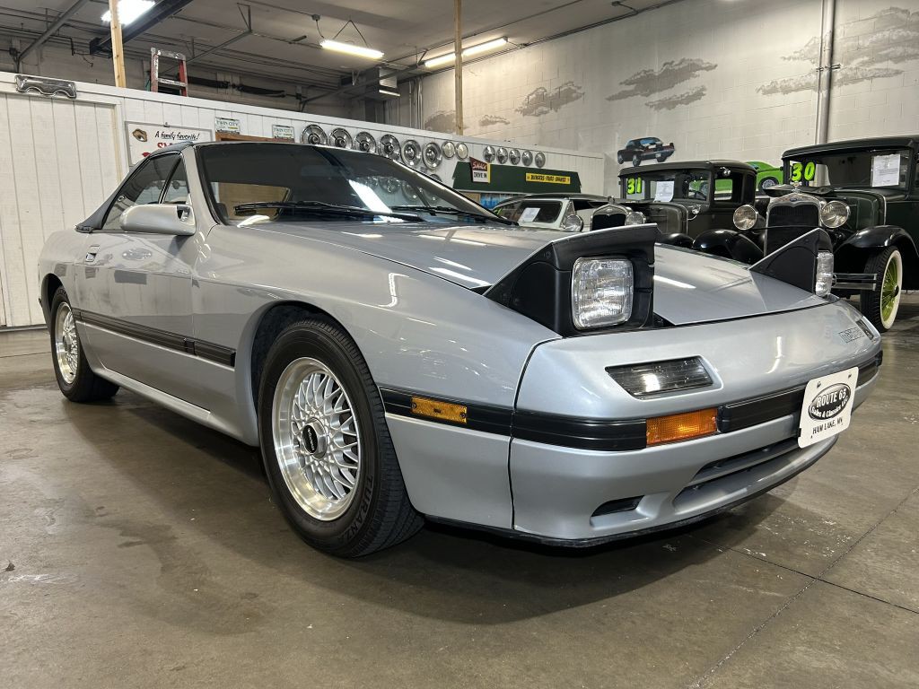 1988 Mazda RX-7 Image 4
