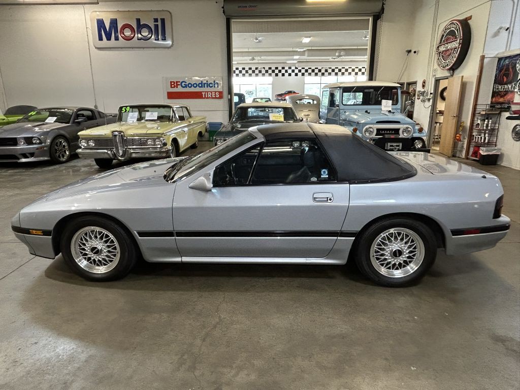 1988 Mazda RX-7 Image 10