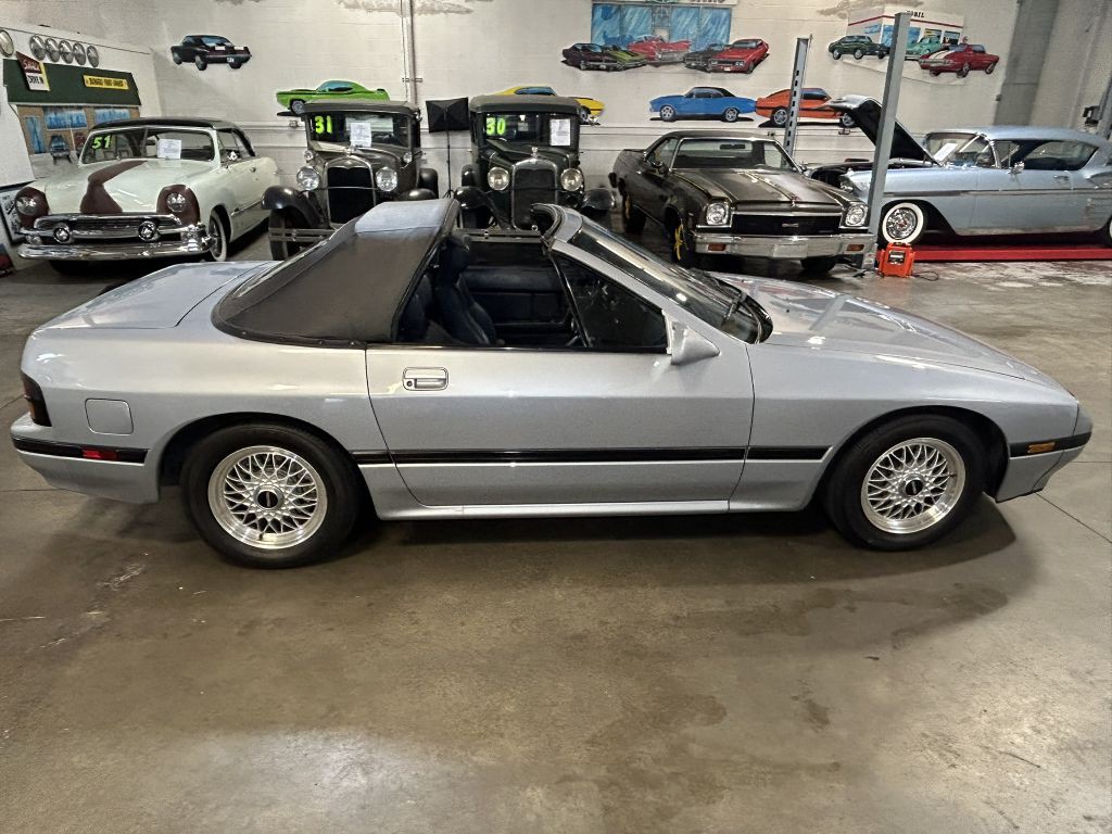 1988 Mazda RX-7 Image 22