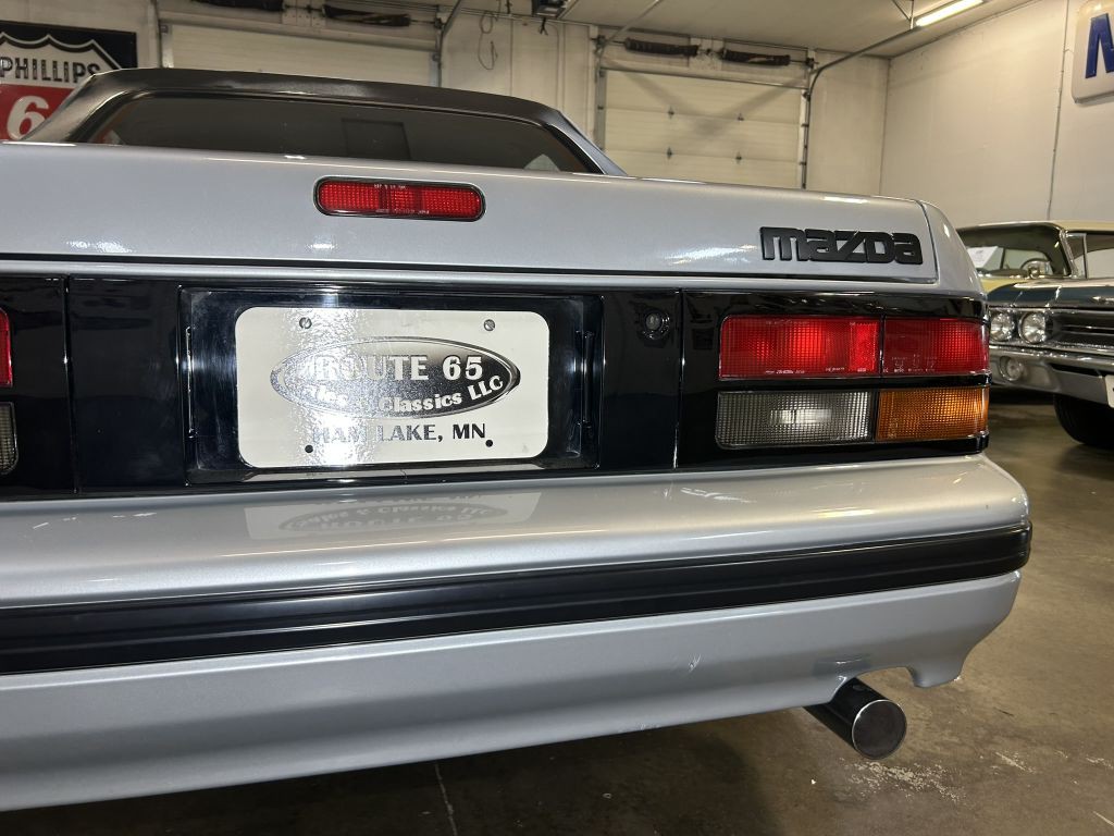 1988 Mazda RX-7 Image 28