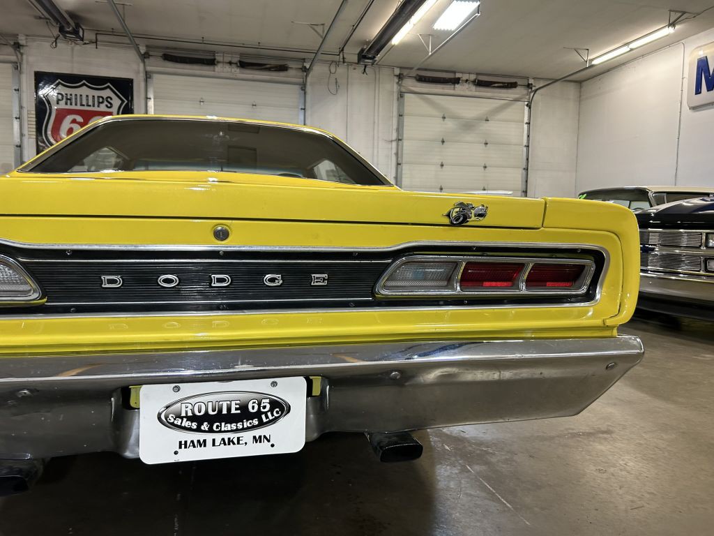 1969 Dodge Coronet Image 25