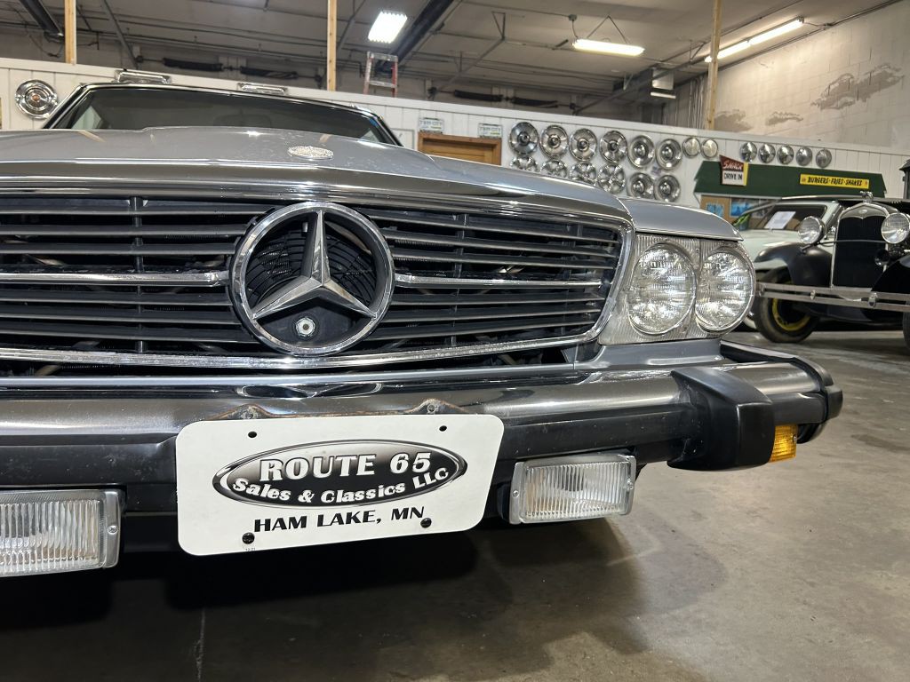 1981 Mercedes-Benz 380-Class Image 10