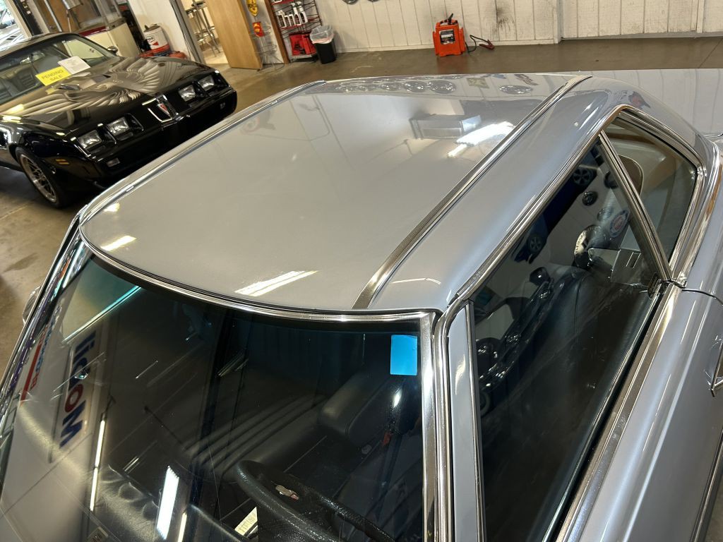 1981 Mercedes-Benz 380-Class Image 17