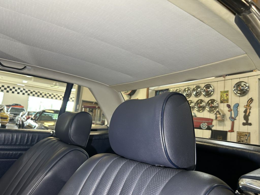 1981 Mercedes-Benz 380-Class Image 27