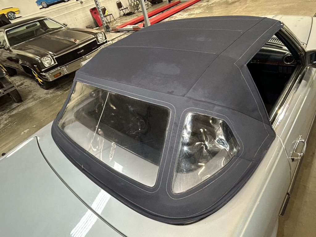 1981 Mercedes-Benz 380-Class Image 32