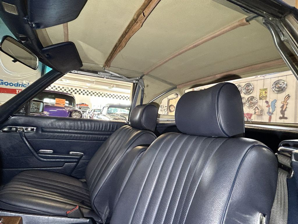 1981 Mercedes-Benz 380-Class Image 37