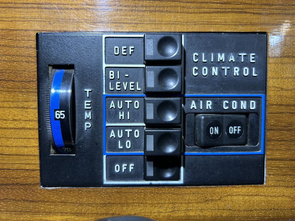 1981 Mercedes-Benz 380-Class Image 64