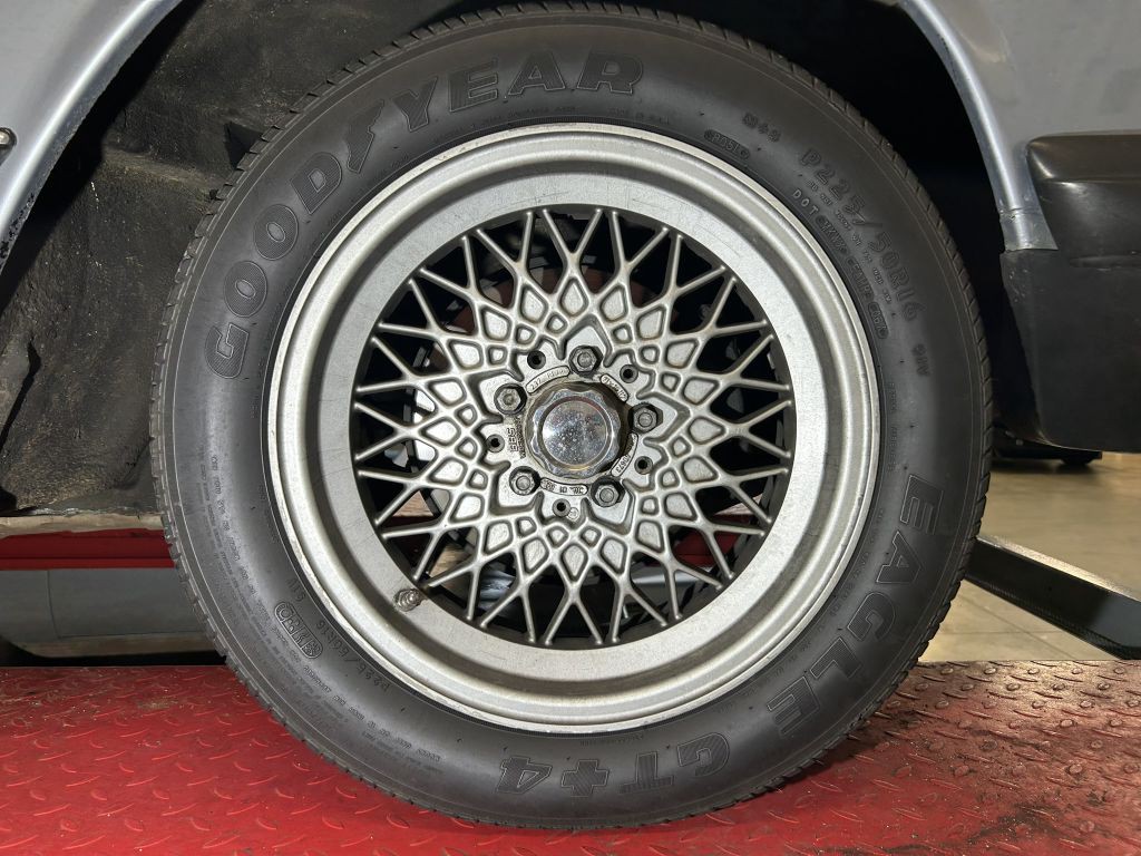 1981 Mercedes-Benz 380-Class Image 100