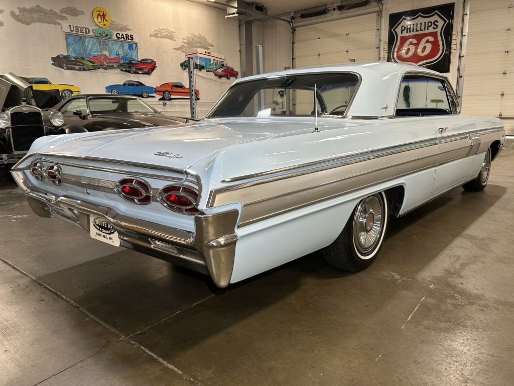 1962 Oldsmobile Starfire Image 5