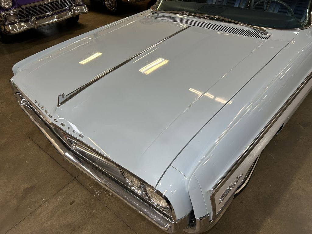 1962 Oldsmobile Starfire Image 11