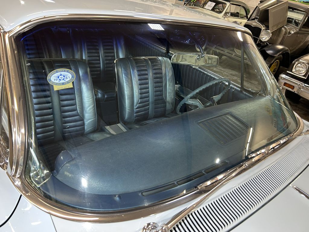 1962 Oldsmobile Starfire Image 14