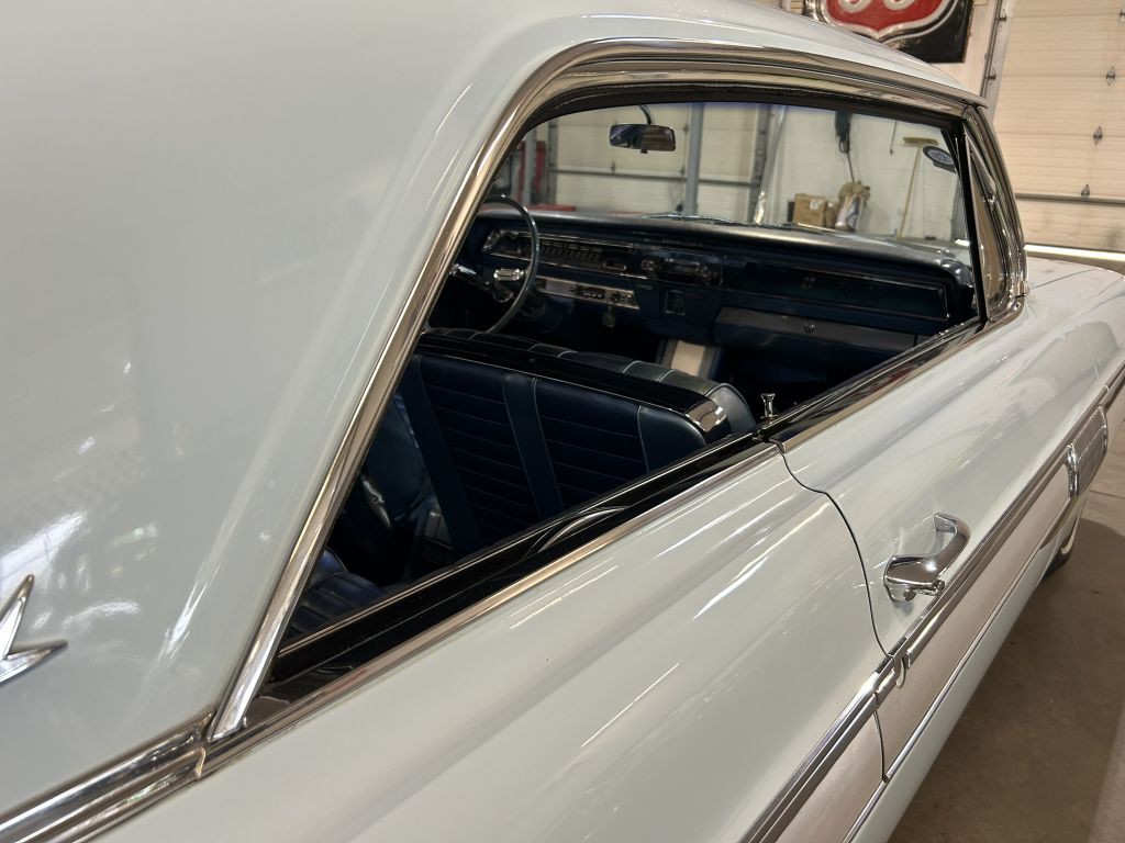 1962 Oldsmobile Starfire Image 17