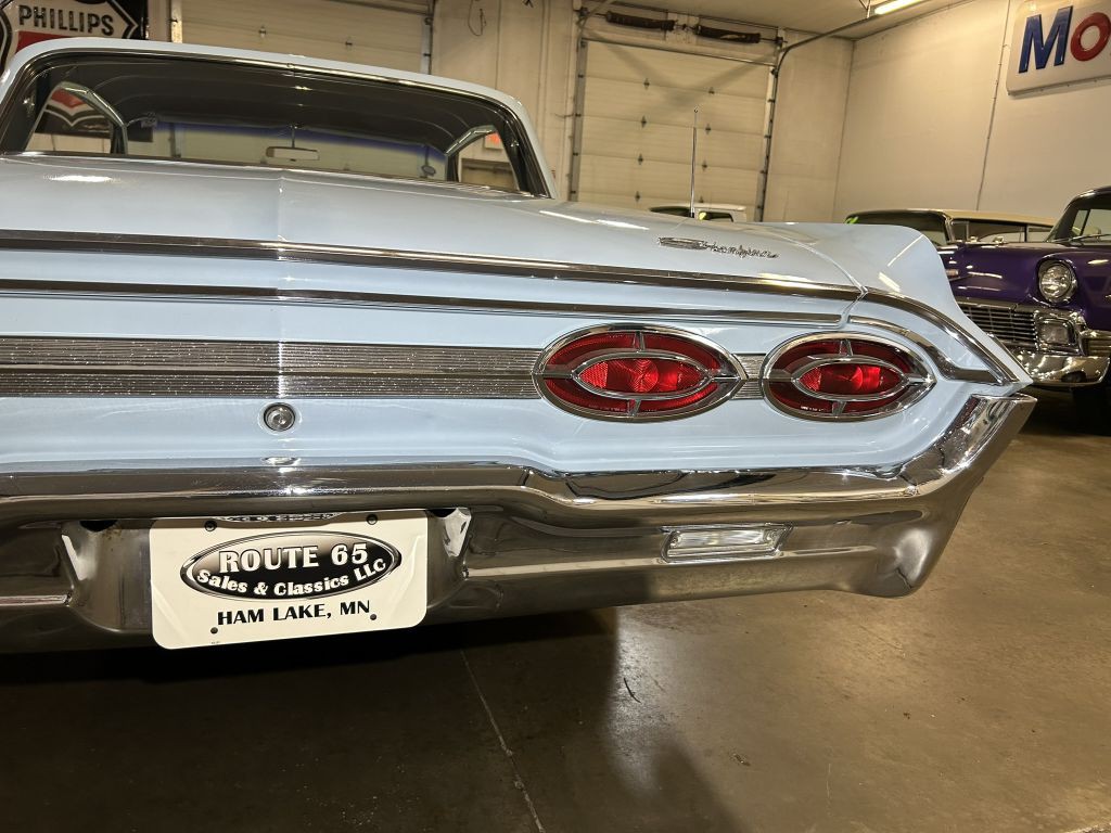 1962 Oldsmobile Starfire Image 22