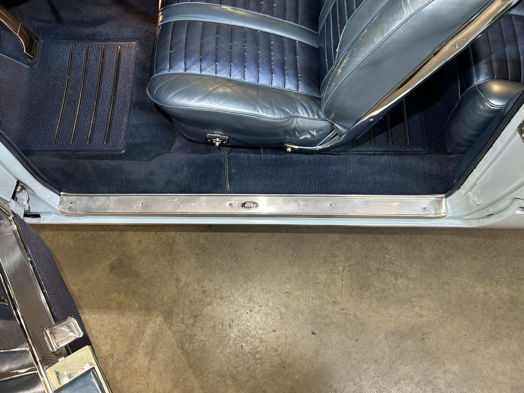 1962 Oldsmobile Starfire Image 28