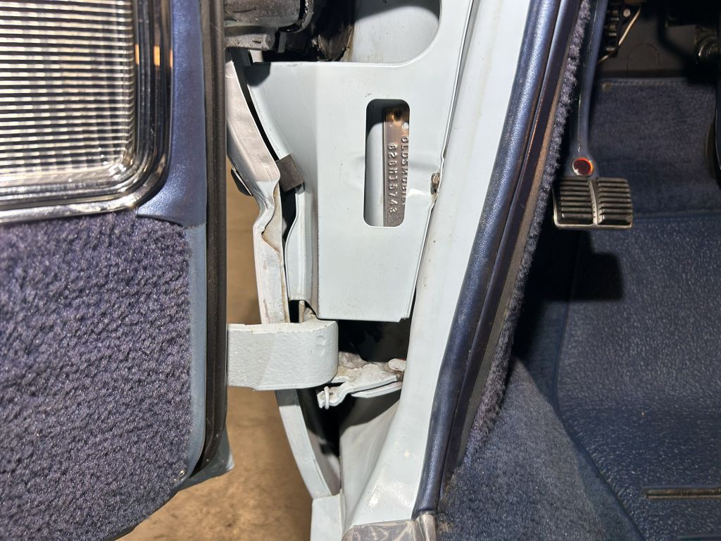 1962 Oldsmobile Starfire Image 29