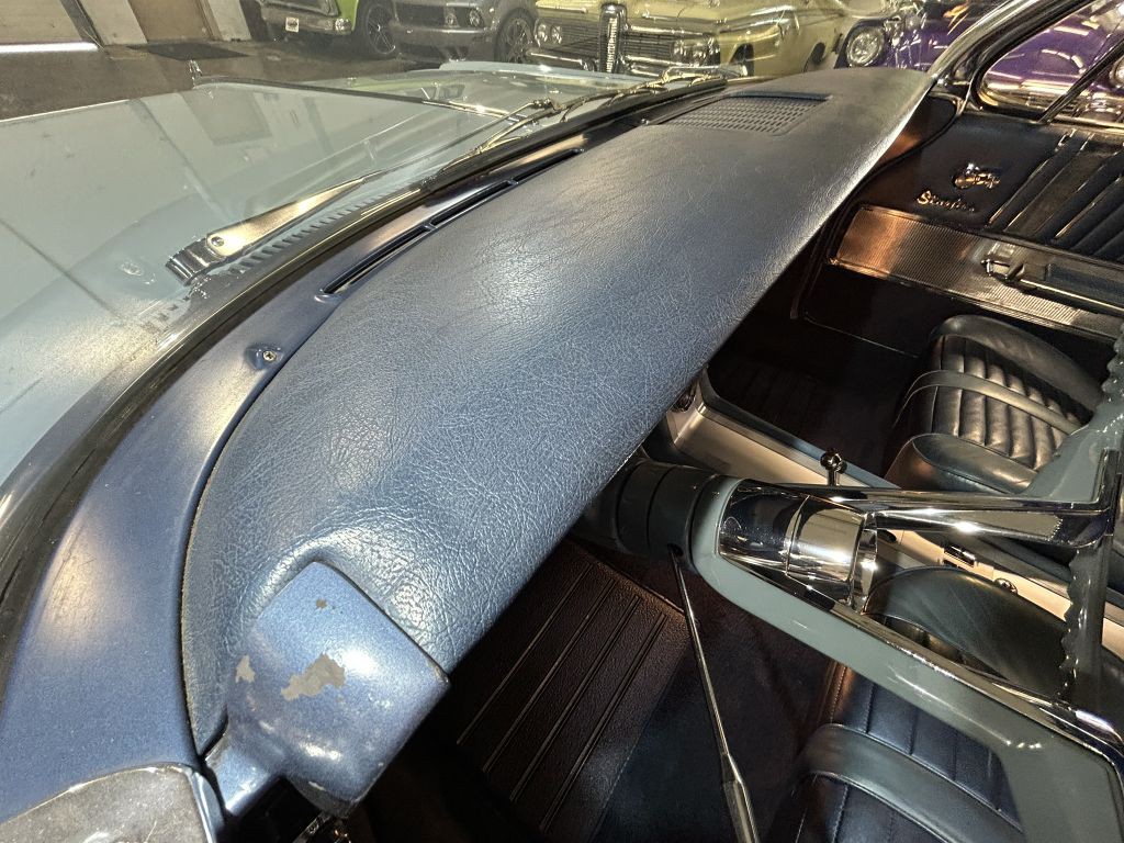 1962 Oldsmobile Starfire Image 32