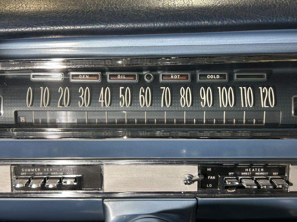 1962 Oldsmobile Starfire Image 42
