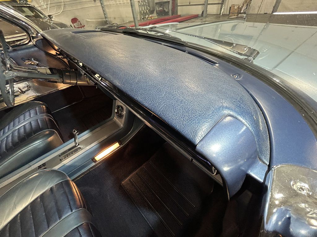 1962 Oldsmobile Starfire Image 67