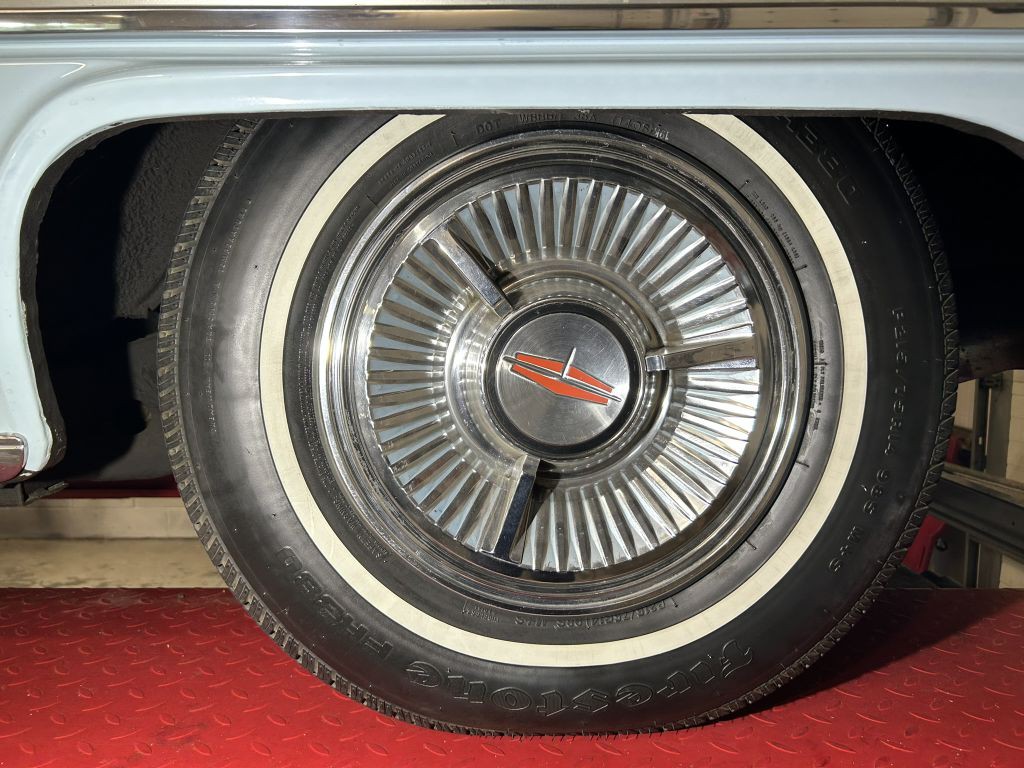 1962 Oldsmobile Starfire Image 89