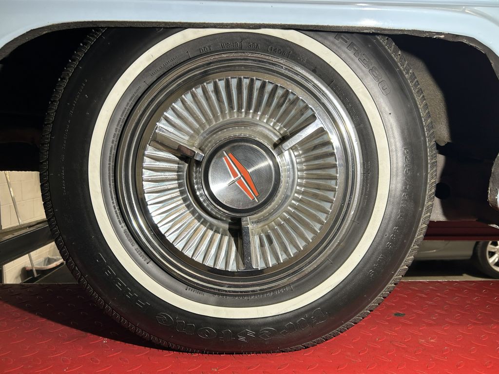 1962 Oldsmobile Starfire Image 91