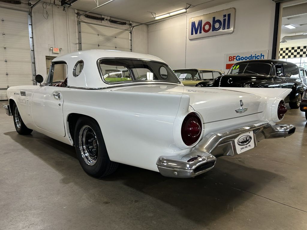 1957 Ford Thunderbird Image 7