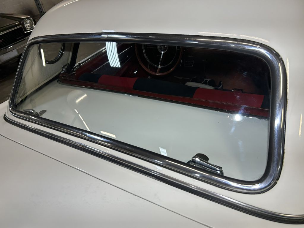 1957 Ford Thunderbird Image 19