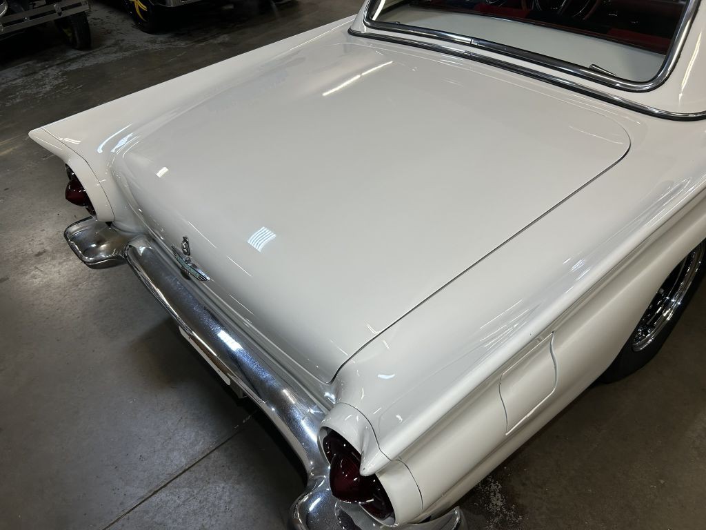 1957 Ford Thunderbird Image 21