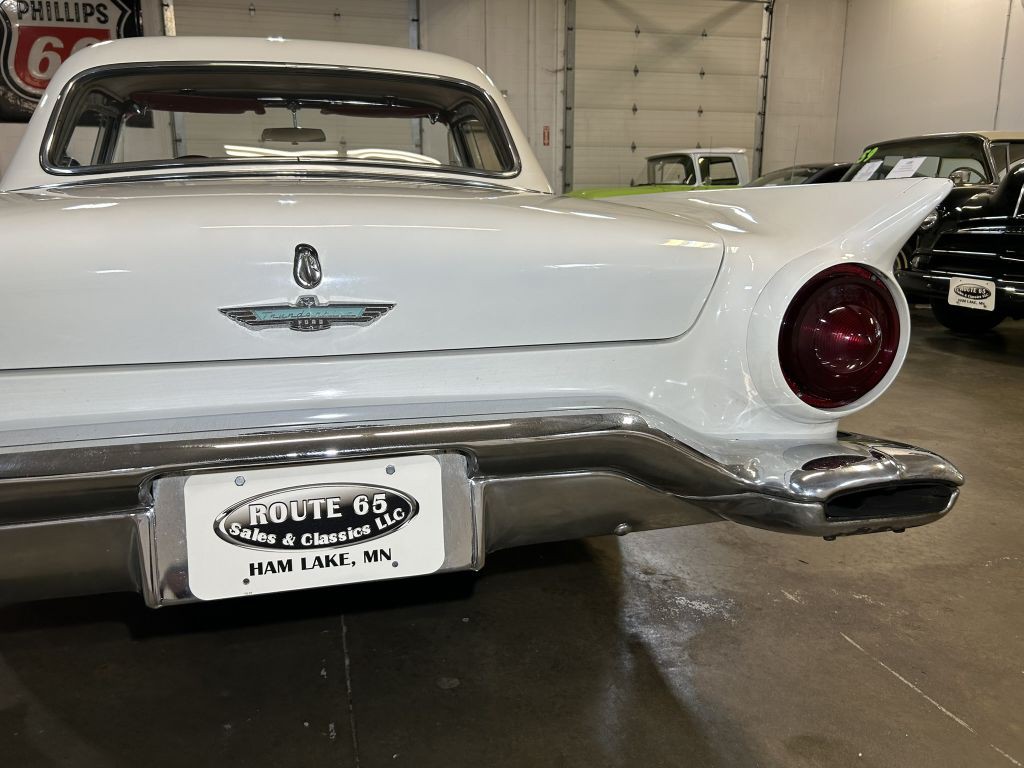 1957 Ford Thunderbird Image 23