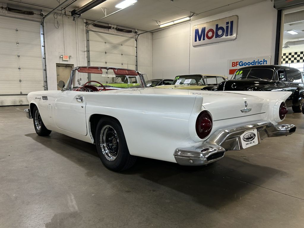 1957 Ford Thunderbird Image 33