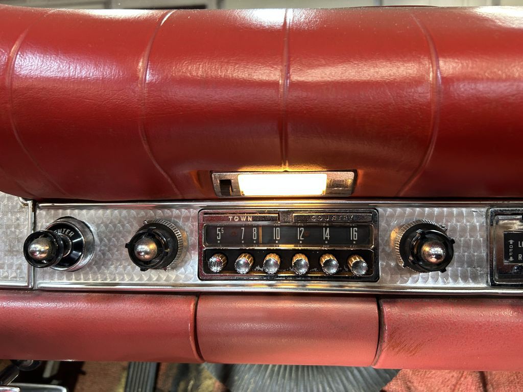 1957 Ford Thunderbird Image 55