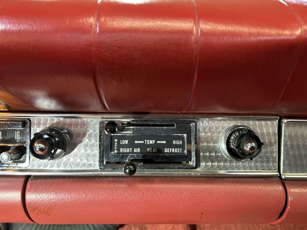 1957 Ford Thunderbird Image 56