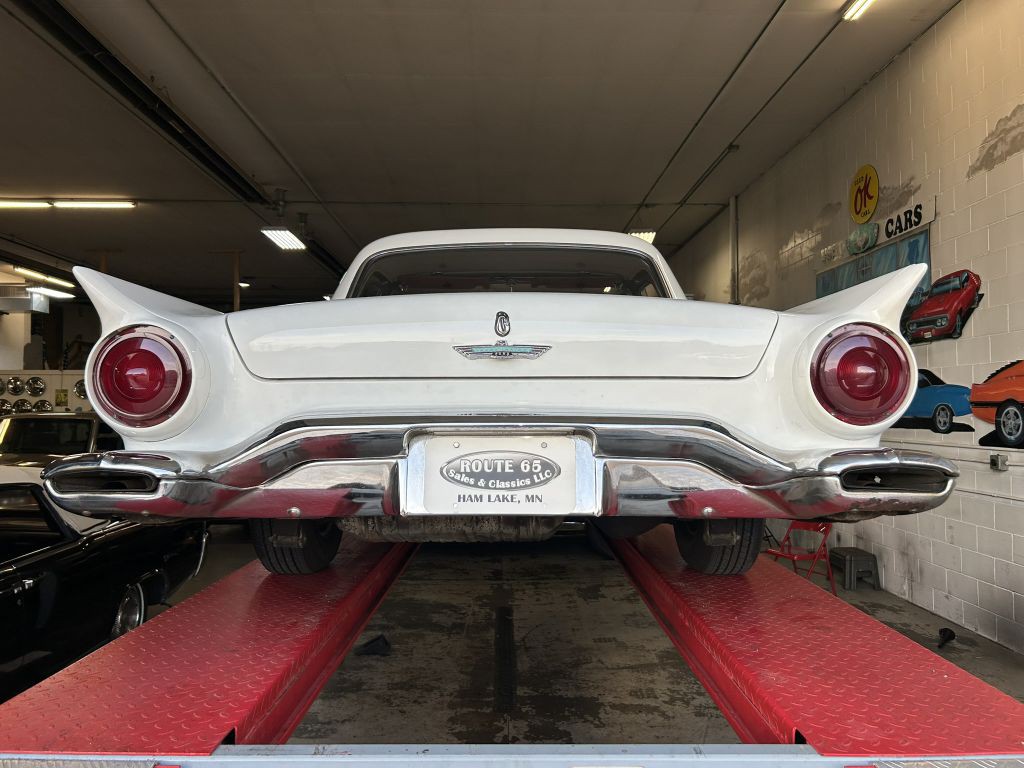 1957 Ford Thunderbird Image 126