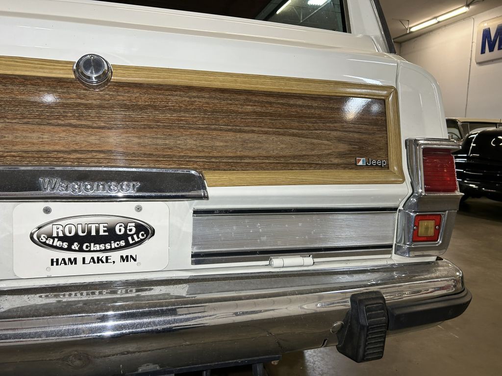 1982 Jeep Wagoneer Image 21