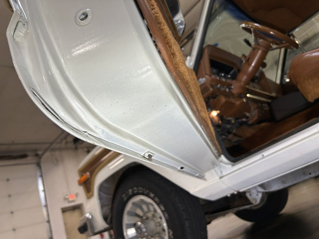 1982 Jeep Wagoneer Image 24