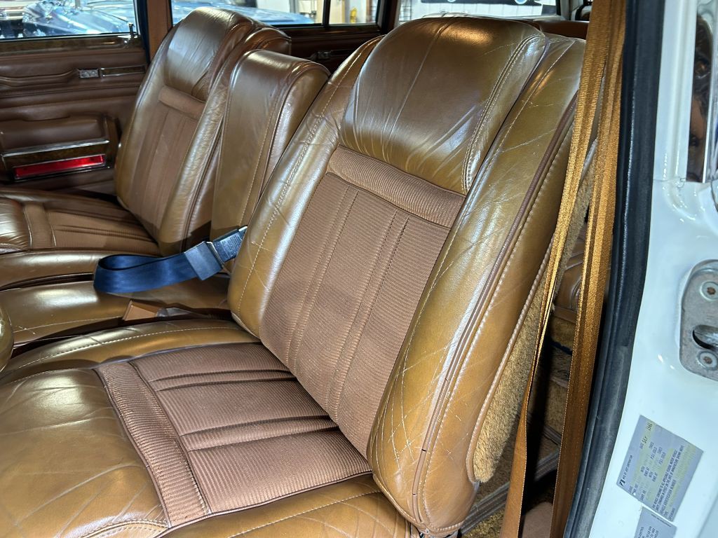 1982 Jeep Wagoneer Image 31