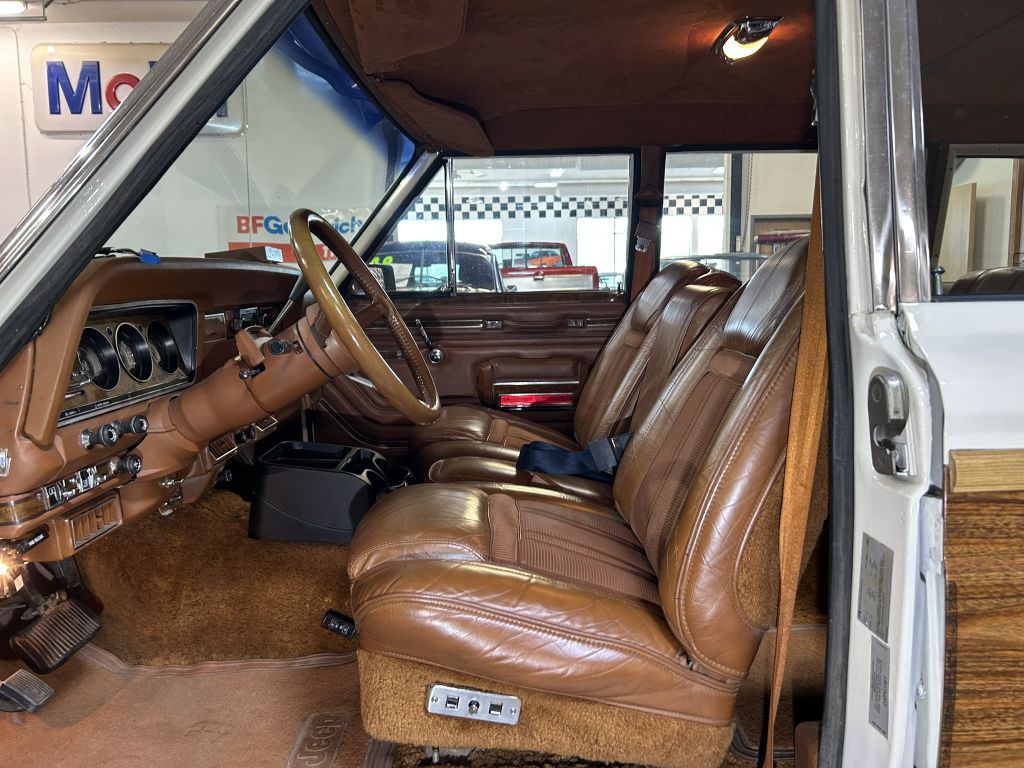 1982 Jeep Wagoneer Image 32